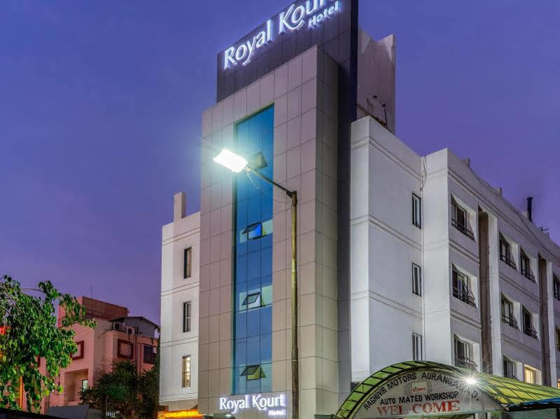 Отель Treebo Trend Royal Kourt Aurangabad Экстерьер фото