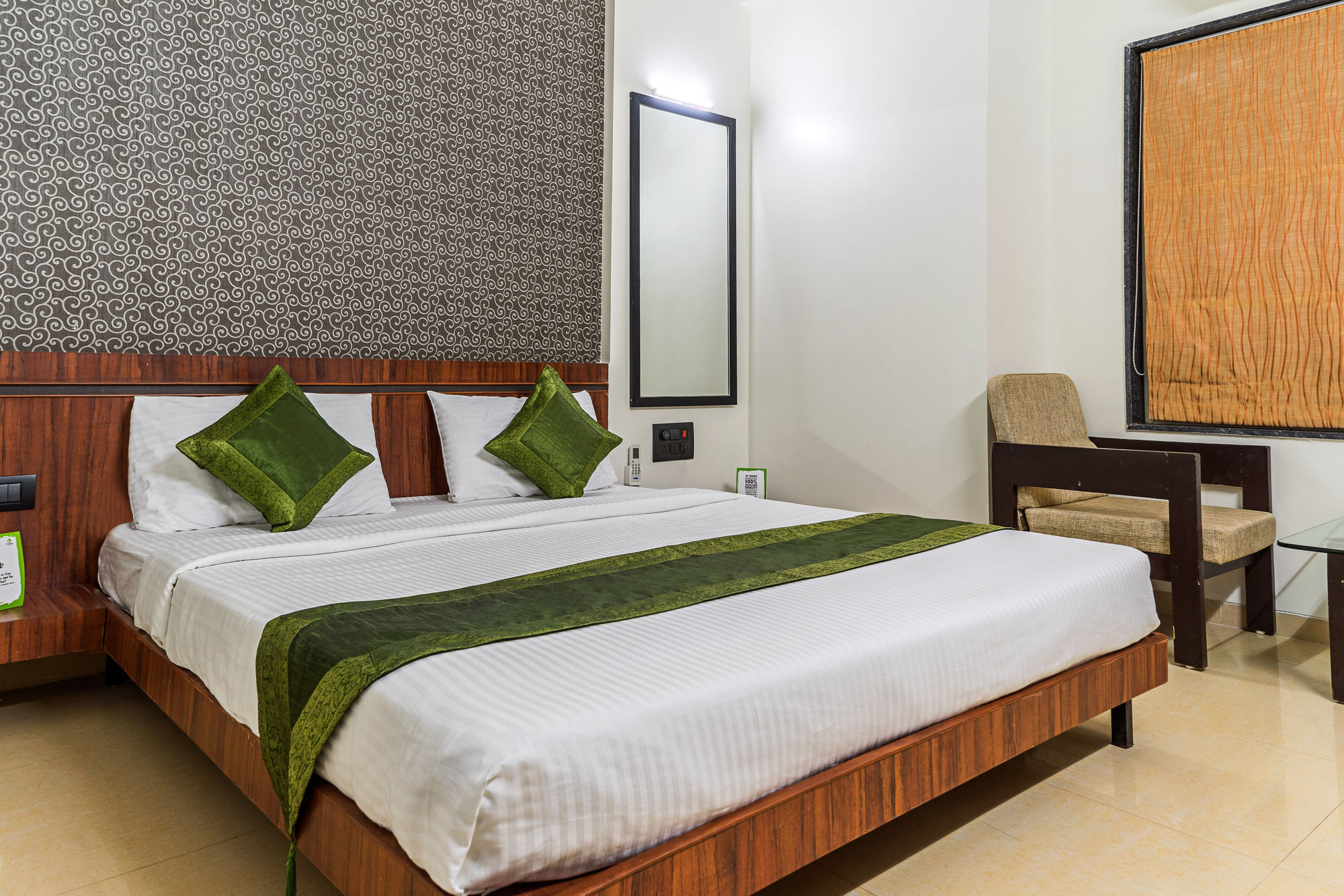Отель Treebo Trend Royal Kourt Aurangabad Экстерьер фото