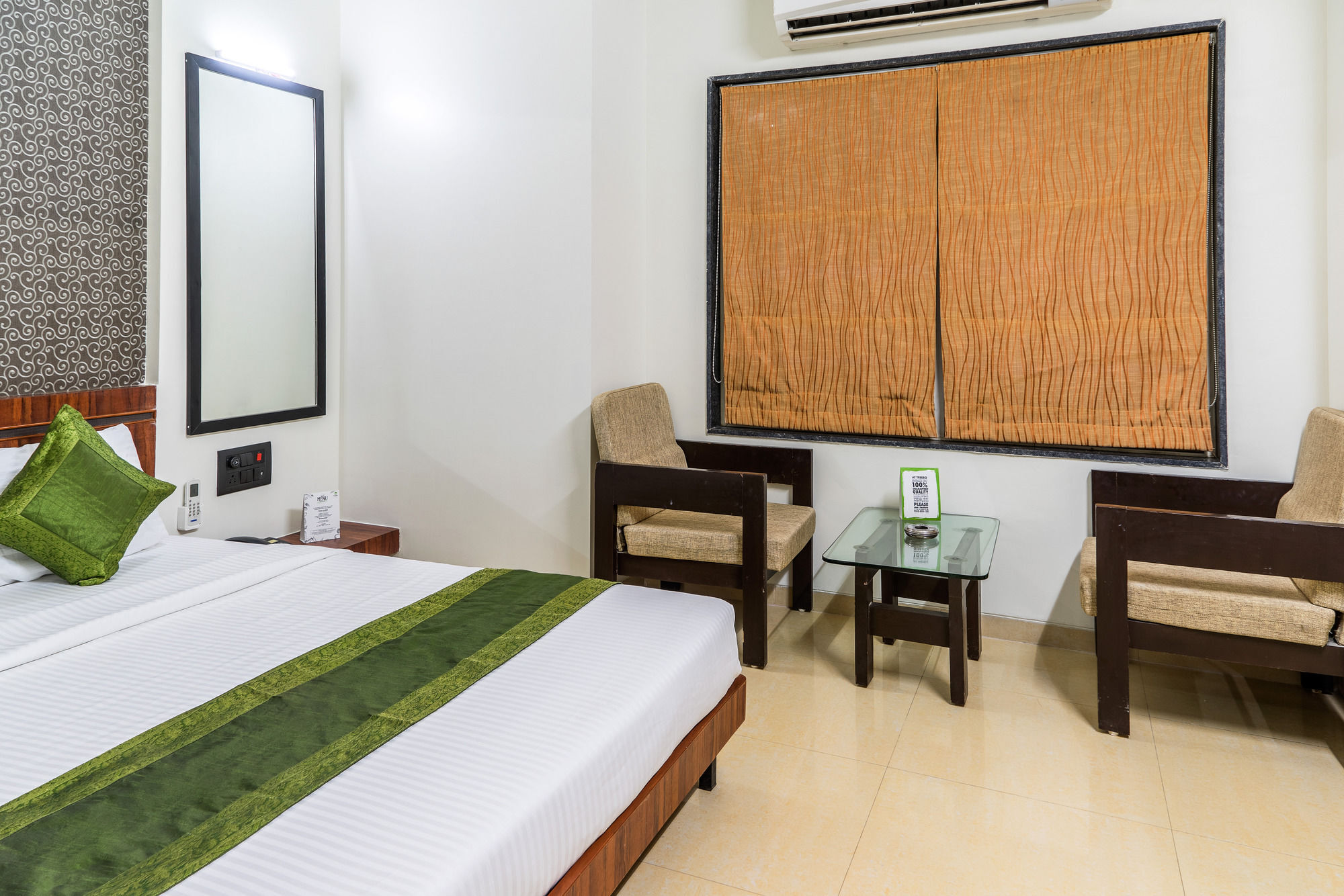 Отель Treebo Trend Royal Kourt Aurangabad Экстерьер фото